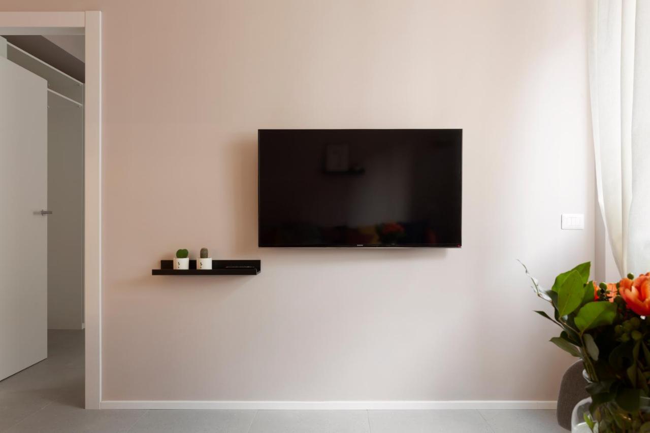 Appartement Bilocale Aleardi à Milan Extérieur photo